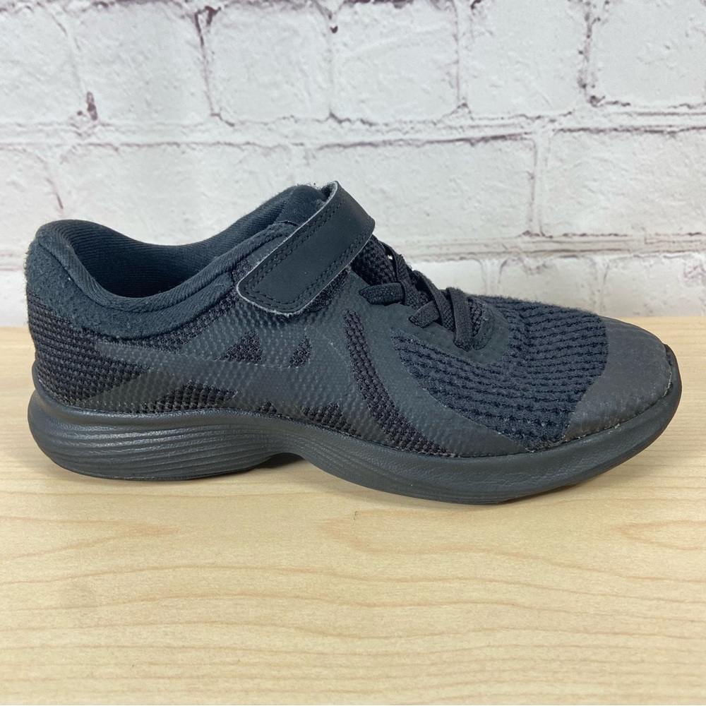 Nike Kid Sneakers Sz 1.5Y Revolution 4 Shoes Black 943305-004 Hook Loop Athletic